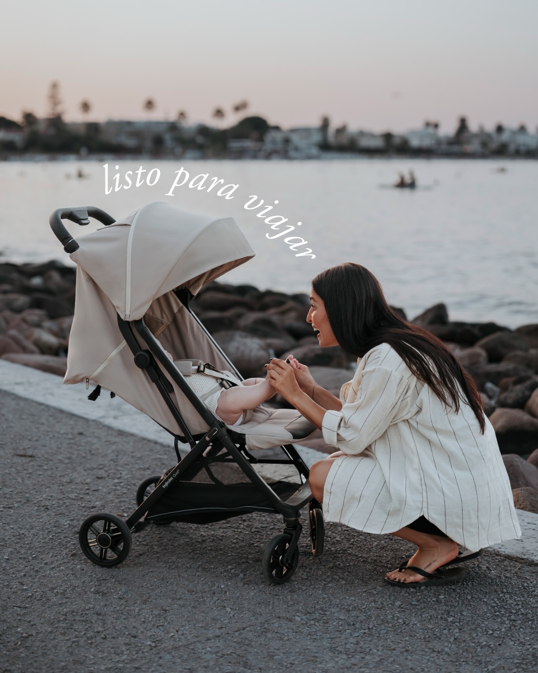 Hay momentos que merecen disfrutarse sin prisas. 🌅
Entre la luz dorada del atardecer y el aroma del mar, Quid³ @inglesinababy.spain acompaña cada paseo con ligereza, comodidad y un estilo esencial, pensado para seguirte a todas partes. Porque cada destino es aún más bonito cuando el viaje es sencillo. 🤍 ¡Descubre Quid³!
...
#inglesina #inglesinababy #babywellness @foffus @brookelleee